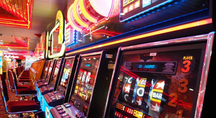 3 Hal yang HARUS dan JANGAN Anda Lakukan Ketika Bermain Slot Live Casino